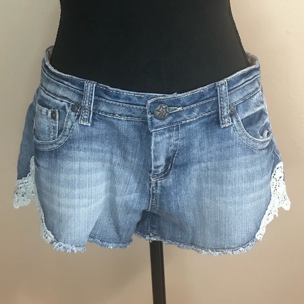 Vanilla Star Crochet Knit Detailed Denim Shorts